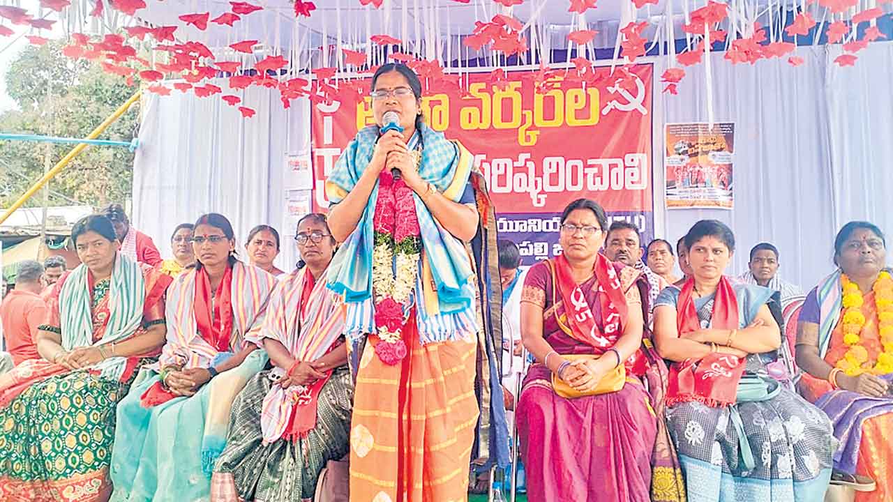 మాటలు వద్దు.. ఉత్తర్వులు కావాలి