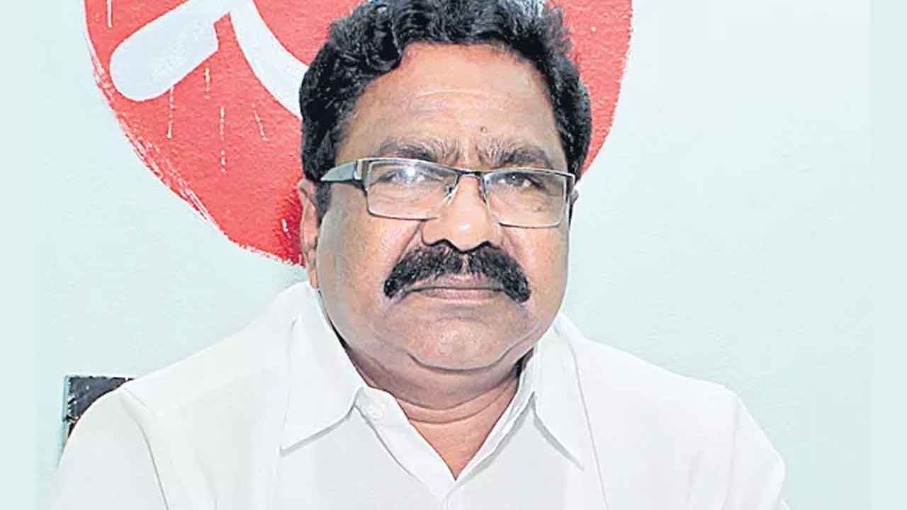 దివ్యాంగులకు ఇచ్చిన హామీలను అమలు చేయాలి