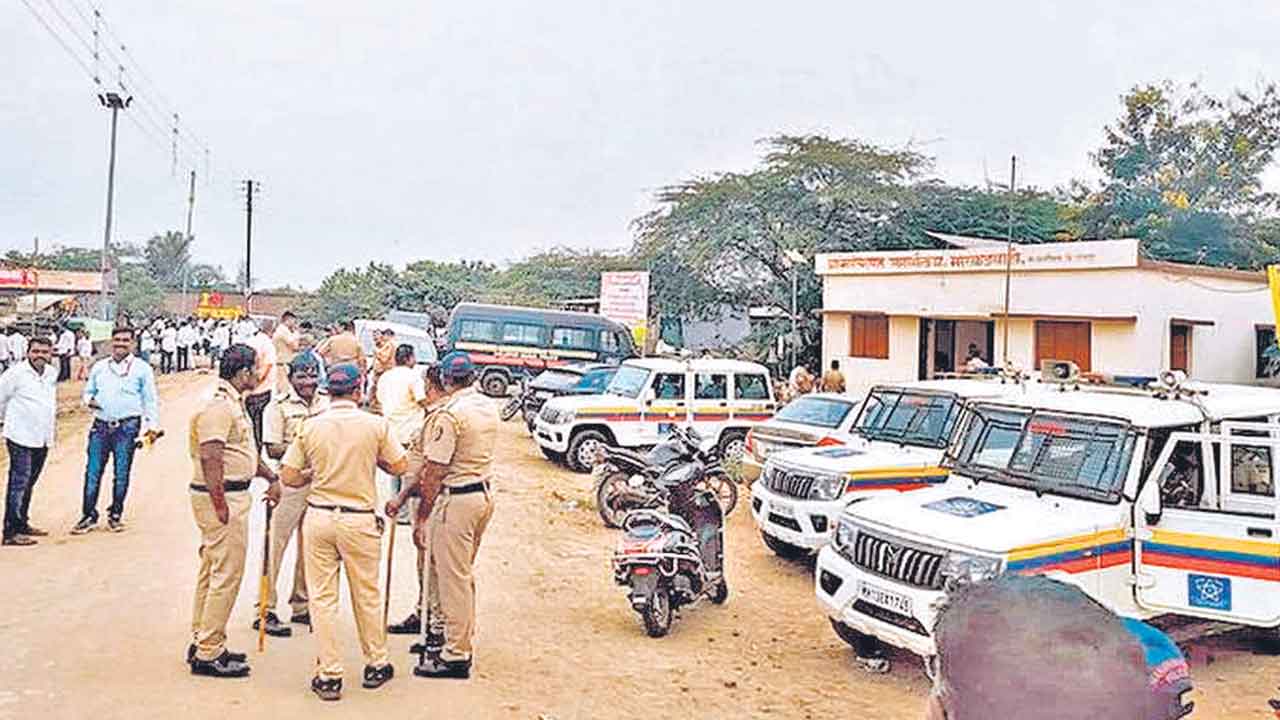 EVM | ఈవీఎంలపై నమ్మకం లేదు.. బ్యాలెట్‌ పేపర్‌ ద్వారా రీపోలింగ్‌కు సిద్ధమైన మహారాష్ట్రలోని గ్రామం