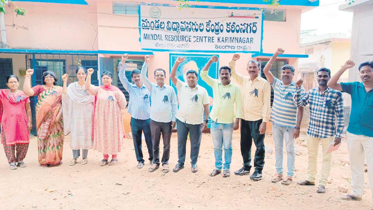 ‘సమగ్ర శిక్ష’ఉద్యోగుల సమ్మెబాట