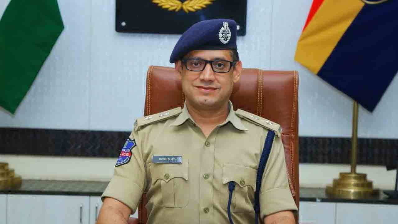 న్యూఇయర్‌ వేడుకలకు పటిష్ట బందోబస్తు