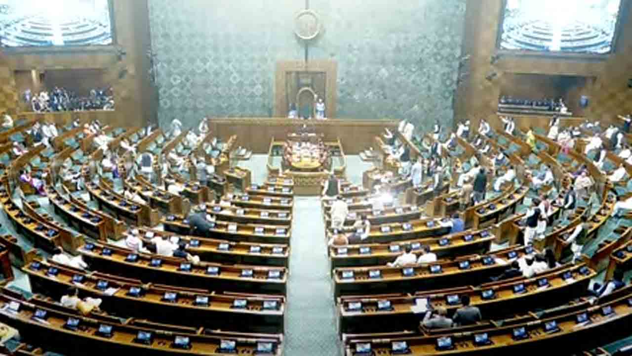 Parliament Winter Session | పార్లమెంట్‌ సమావేశాలు ప్రారంభం.. నిమిషాల్లోనే లోక్‌సభ వాయిదా
