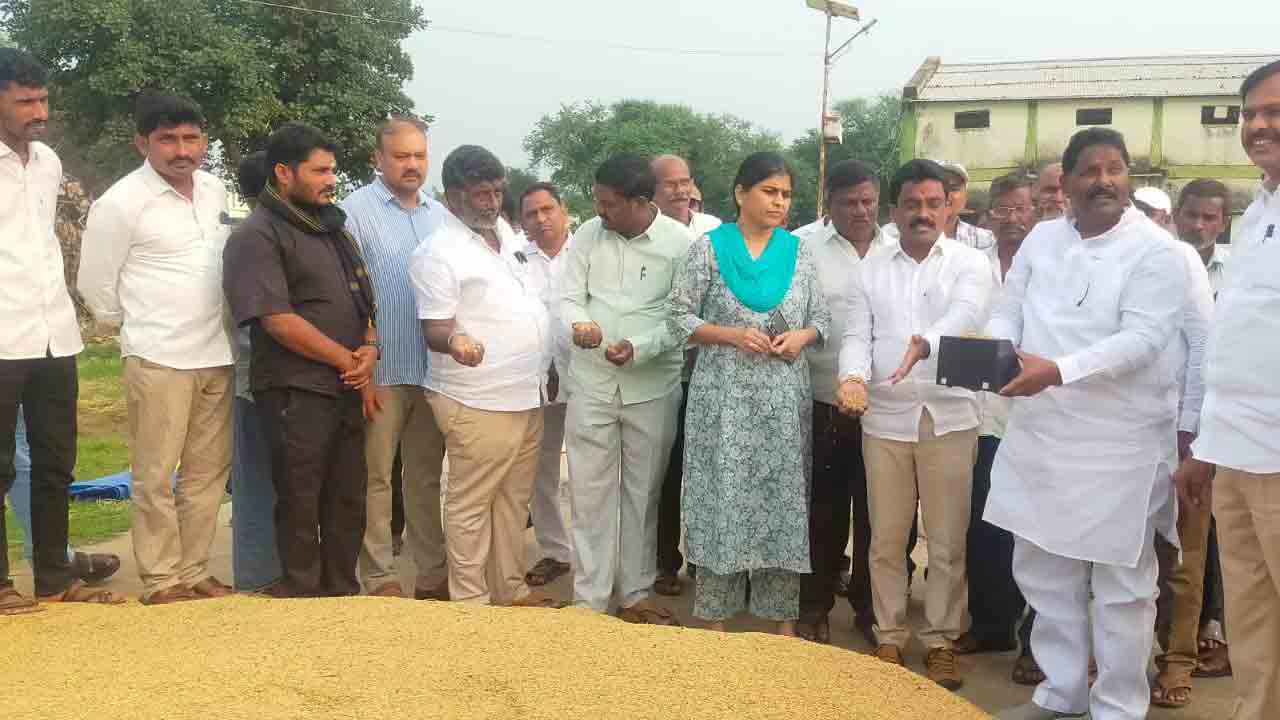 పూర్తిస్థాయి ఆయకట్టుకు నీరందిస్తాం