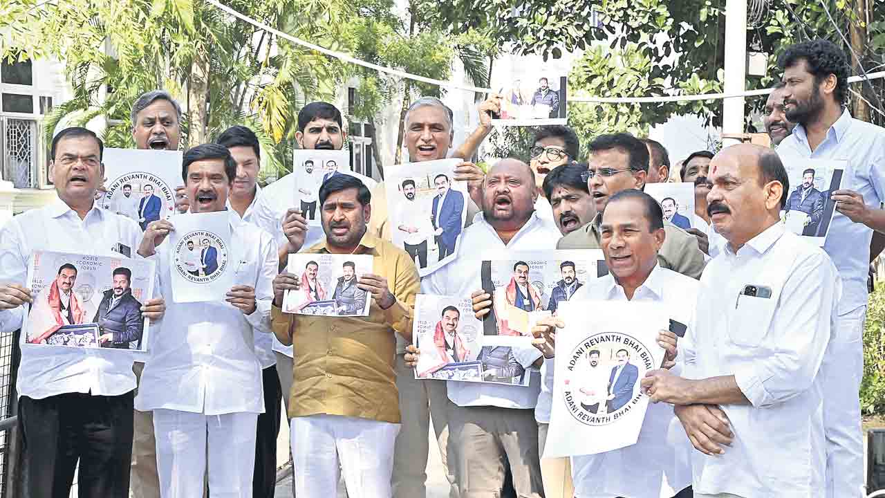 Harish Rao | అదానీతో.. చీకట్లో దోస్తీ వెలుతురులో కుస్తీ.. ఊసరవెల్లి సిగ్గుపడేలా రేవంత్‌ సర్కార్‌ సర్కస్‌ ఫీట్లు: హరీశ్‌రావు