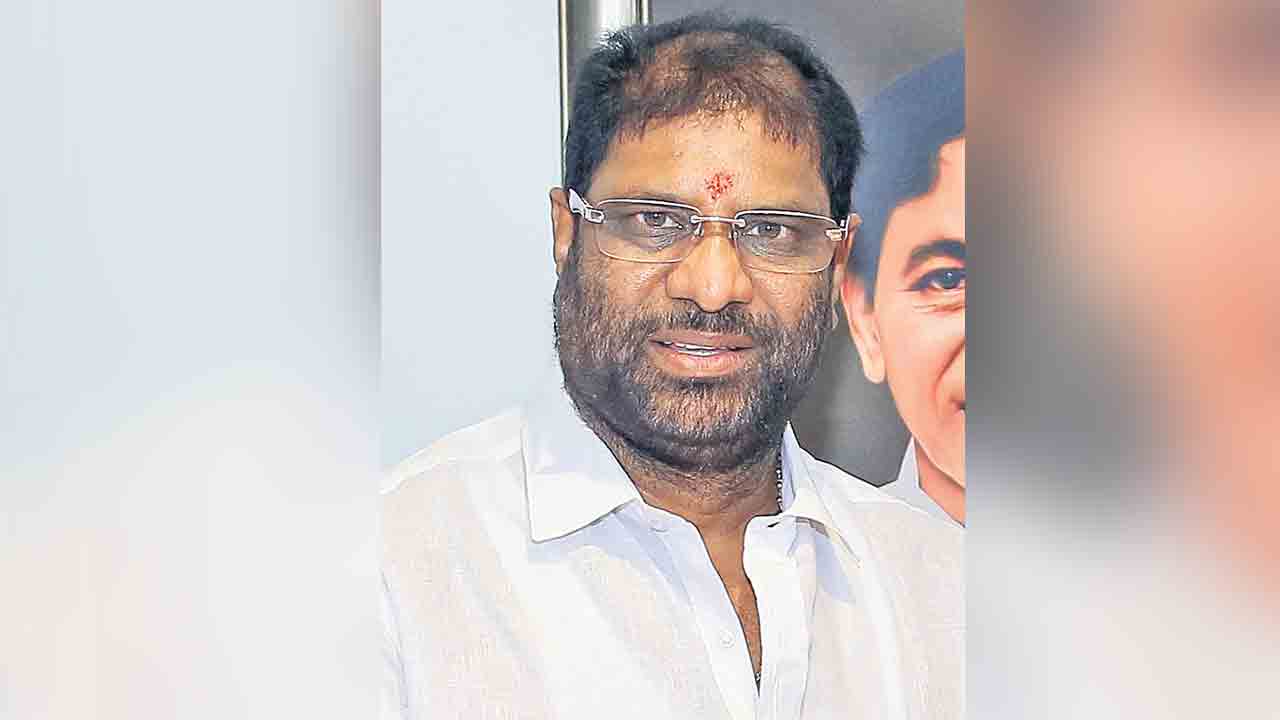 మున్నూరుకాపులకు తోడ్పాటు అందించాలి