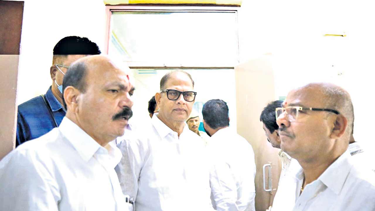 కాంగ్రెస్‌ది ప్రజాపాలన కాదు