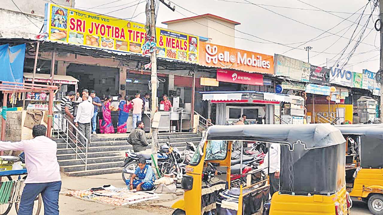 అగ్రిమెంట్‌ ఒకరిది.. వ్యాపారం మరొకరిది