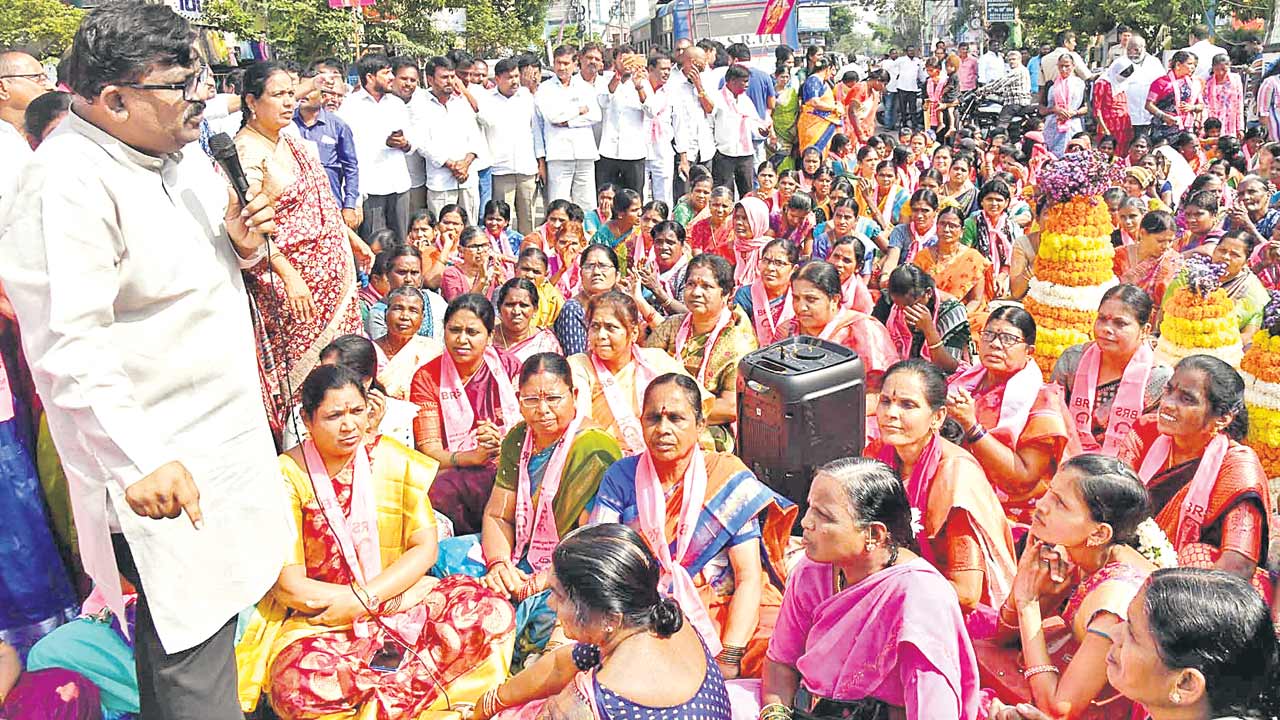 తెలంగాణ తల్లిని అవమానించిన దుర్మార్గుడు రేవంత్‌