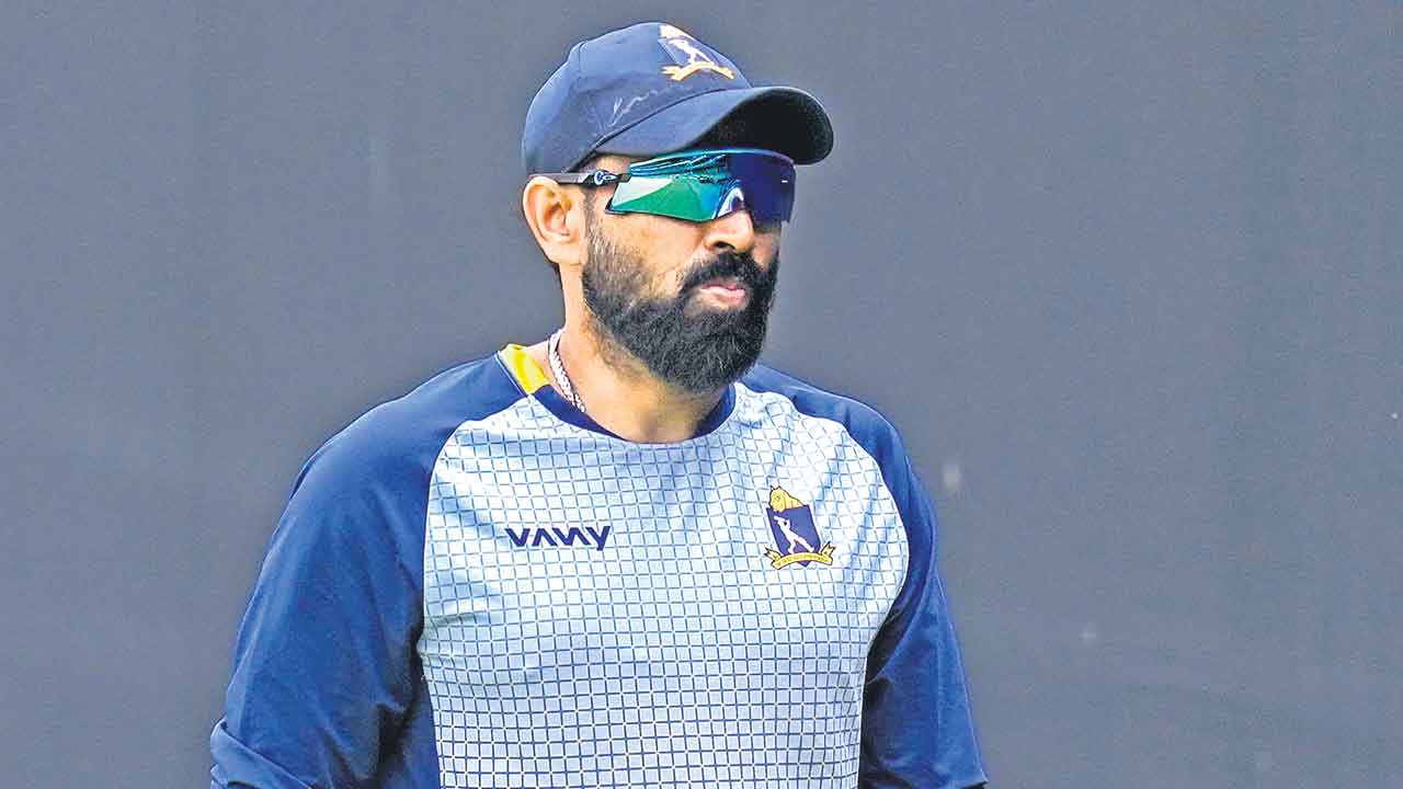 షమీ ఆల్‌రౌండ్‌ షో