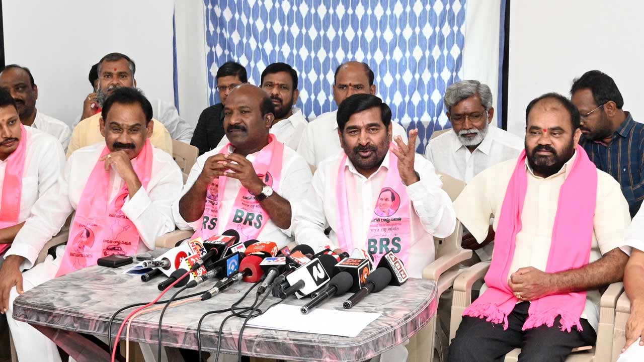 ప్రారంభించిన ప్రాజెక్టులన్నీ మా హయాంలోనివే..