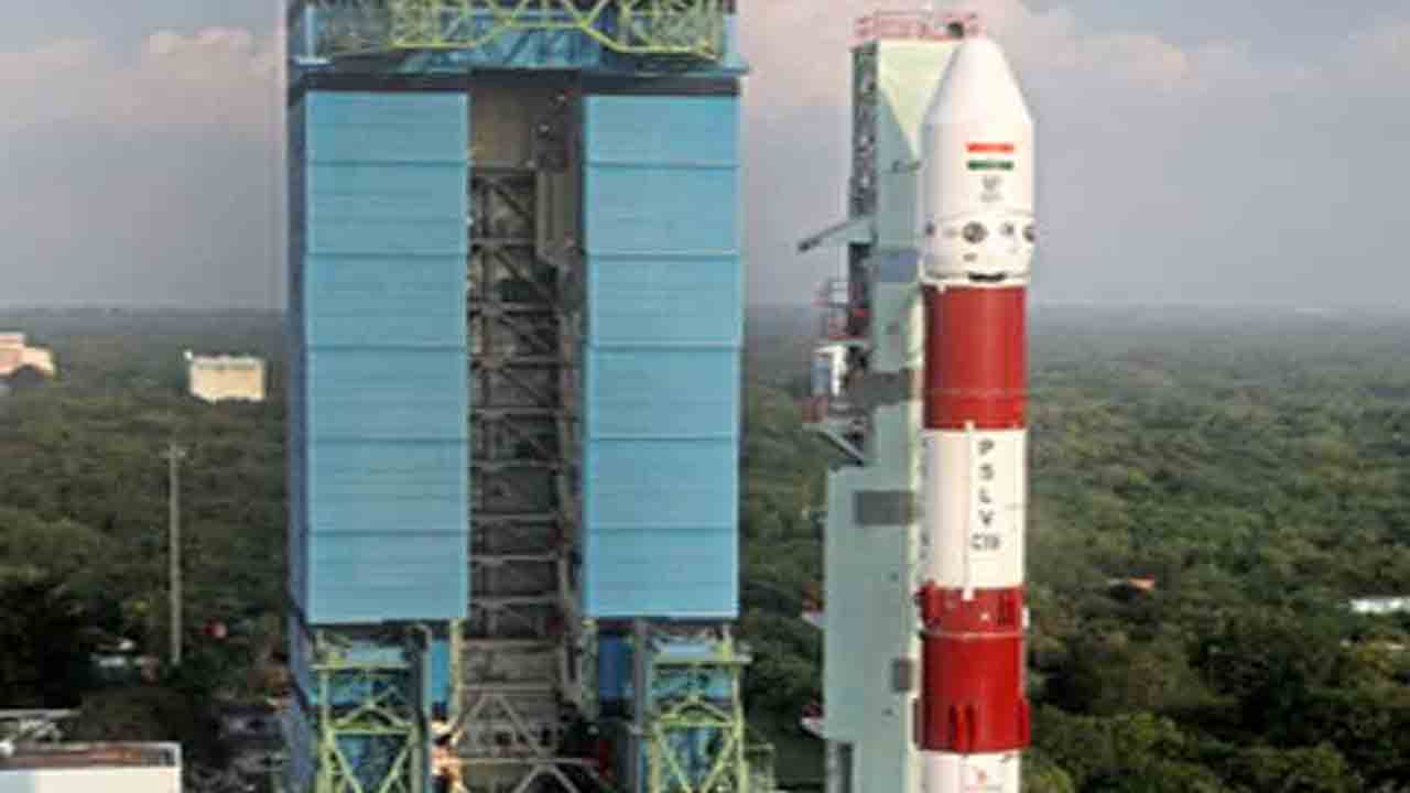PSLV-C59 | తిరుమలను దర్శించుకున్న ఇస్రో బృందం.. మరి కొద్ది నిమిషాల్లో షార్‌ నుంచి రాకెట్‌ ప్రయోగం