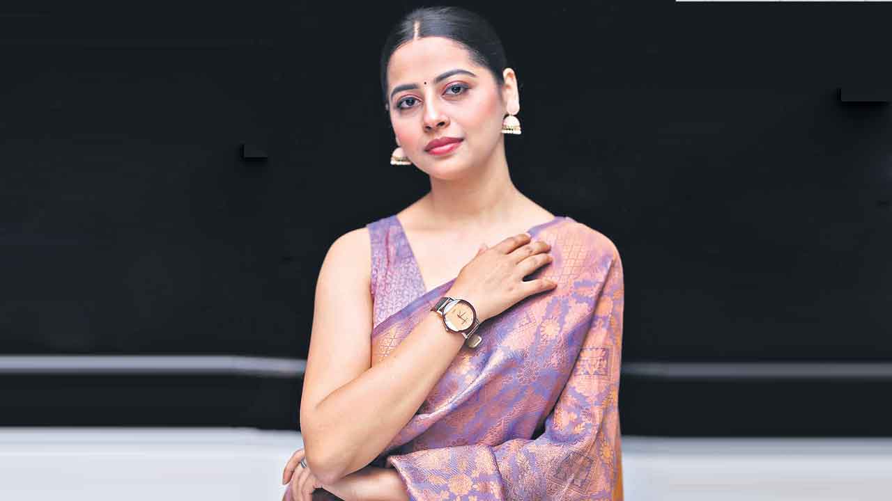 ప్రశంసల ప్రణయగోదారి