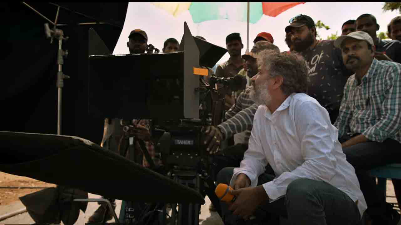 RRR Behind And Beyond Trailer | జక్కన్న ఆర్‌ఆర్‌ఆర్‌ మేకింగ్‌ స్టైల్‌కు ఫిదా అవ్వాల్సిందే.. ఆర్‌ఆర్‌ఆర్‌ బిహైండ్‌ అండ్‌ బియాండ్ ట్రైలర్‌