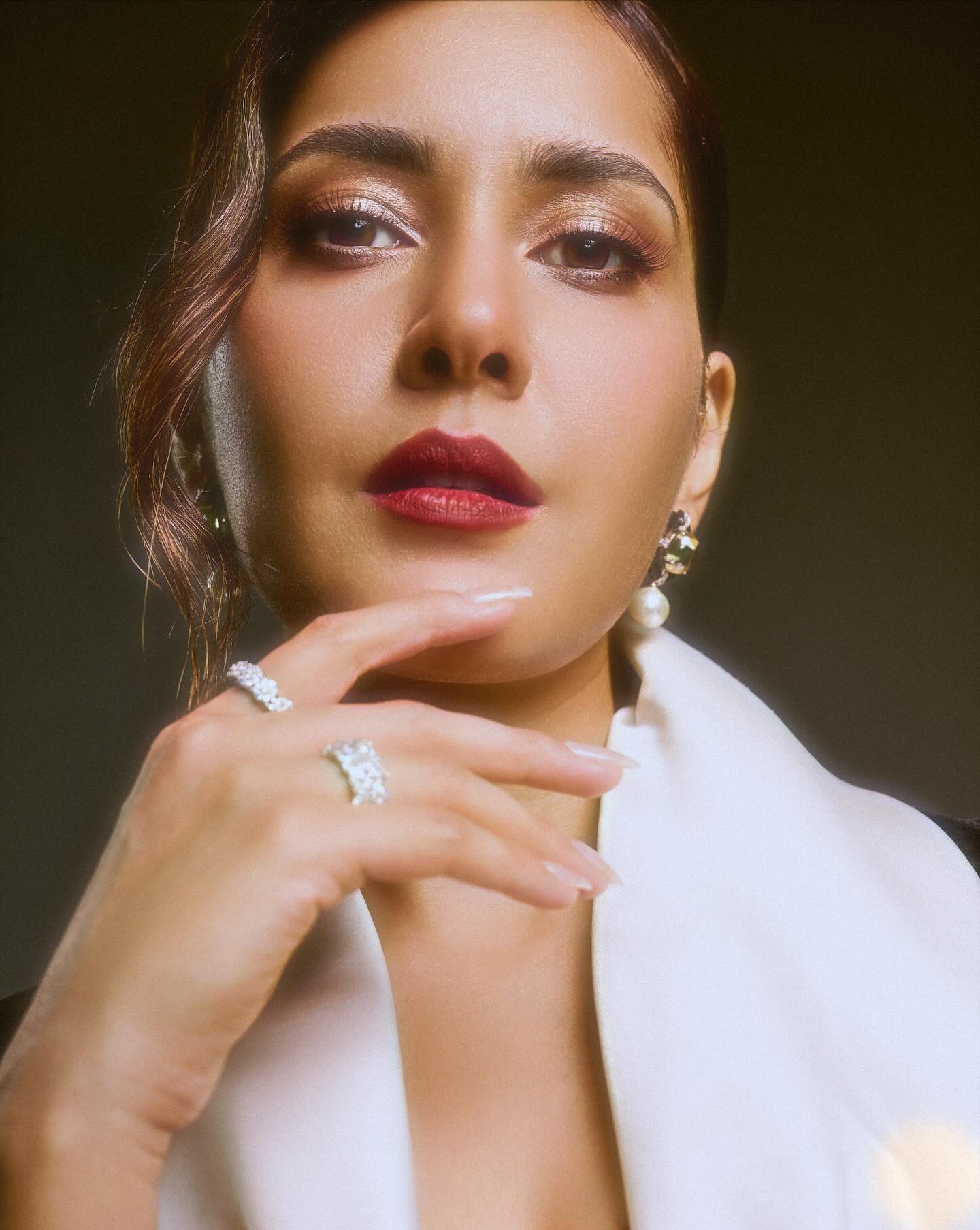 Raashi Khanna (28)