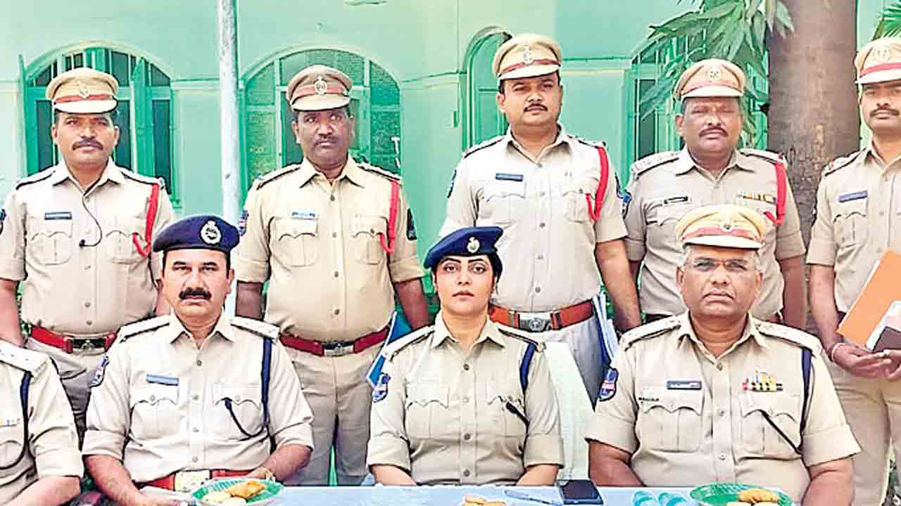 56 కేసులు.. టన్నుకుపైగా గంజాయి స్వాధీనం