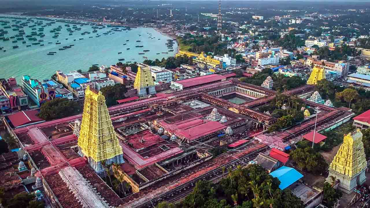 Hidden camera | రామేశ్వరం తీరంలో కలకలం.. దుస్తులు మార్చుకునే గదిలో రహస్య కెమెరా గుర్తించిన మహిళ..!