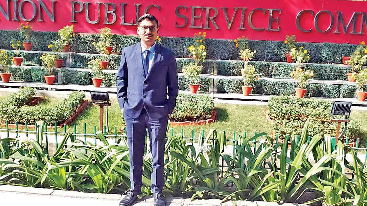 గిరిజన బిడ్డకు 15వ ర్యాంకు