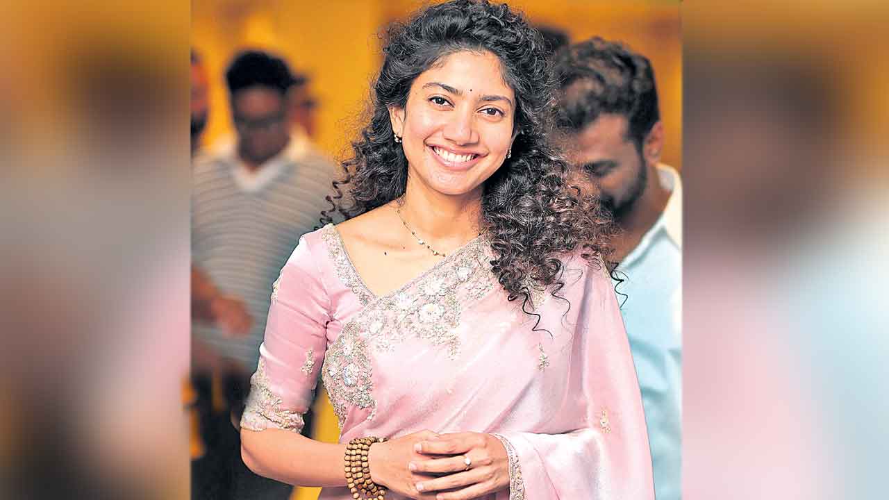 Sai Pallavi | అమీర్‌ఖాన్‌ తనయుడితో సాయిపల్లవి ప్రేమకథ..