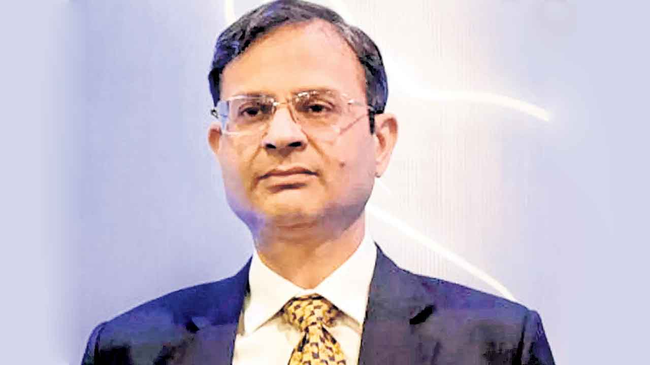 ఆర్బీఐ గవర్నర్‌గా సంజయ్‌ మల్హోత్రా