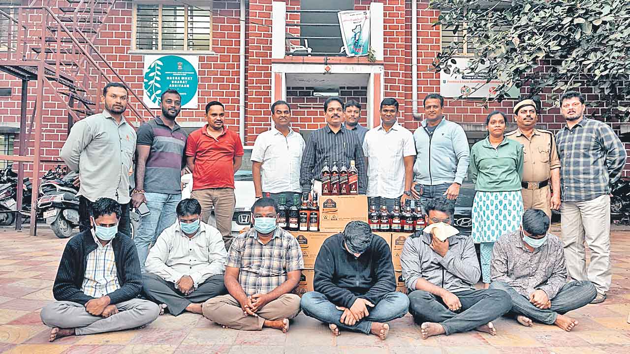 నాన్‌డ్యూటీ పెయిడ్‌ మద్యం పట్టివేత