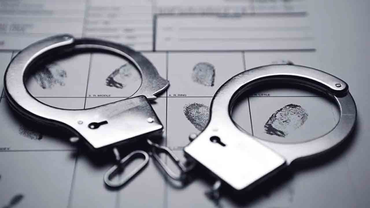 Viral news | నానబెట్టిన శనగలు తినలేదని భర్తను చితకబాది వేలు కొరికేసిన భార్య..!