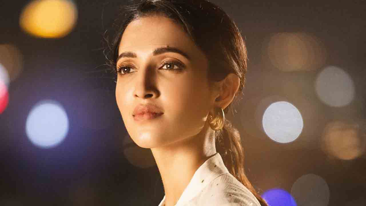 Tyson Naidu | బర్త్ డే స్పెషల్‌.. డీజే టిల్లు భామ టైసన్‌ నాయుడు లుక్‌ వైరల్