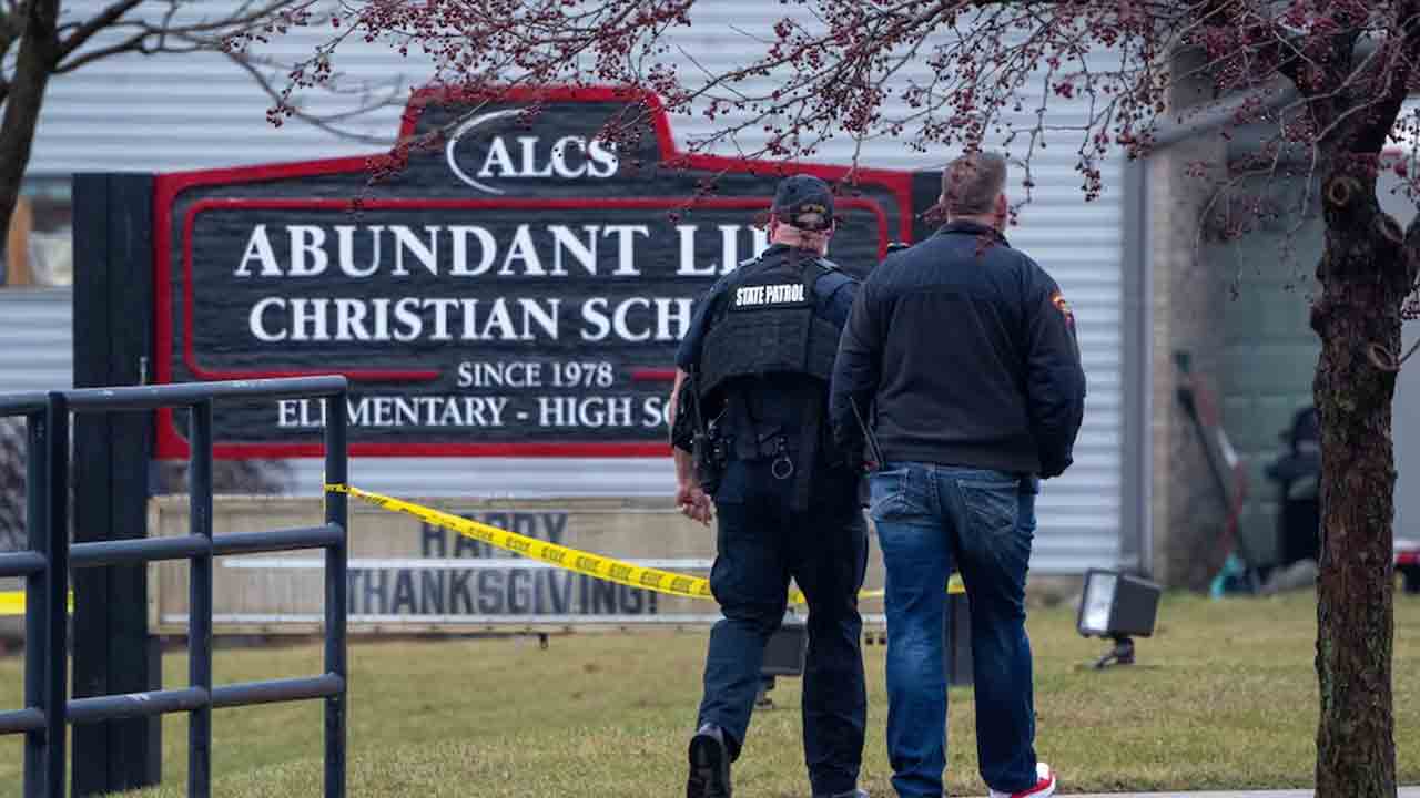 School Shooting | స్కూల్‌లో కాల్పుల మోత.. టీచర్‌ సహా ఐదుగురు మృతి