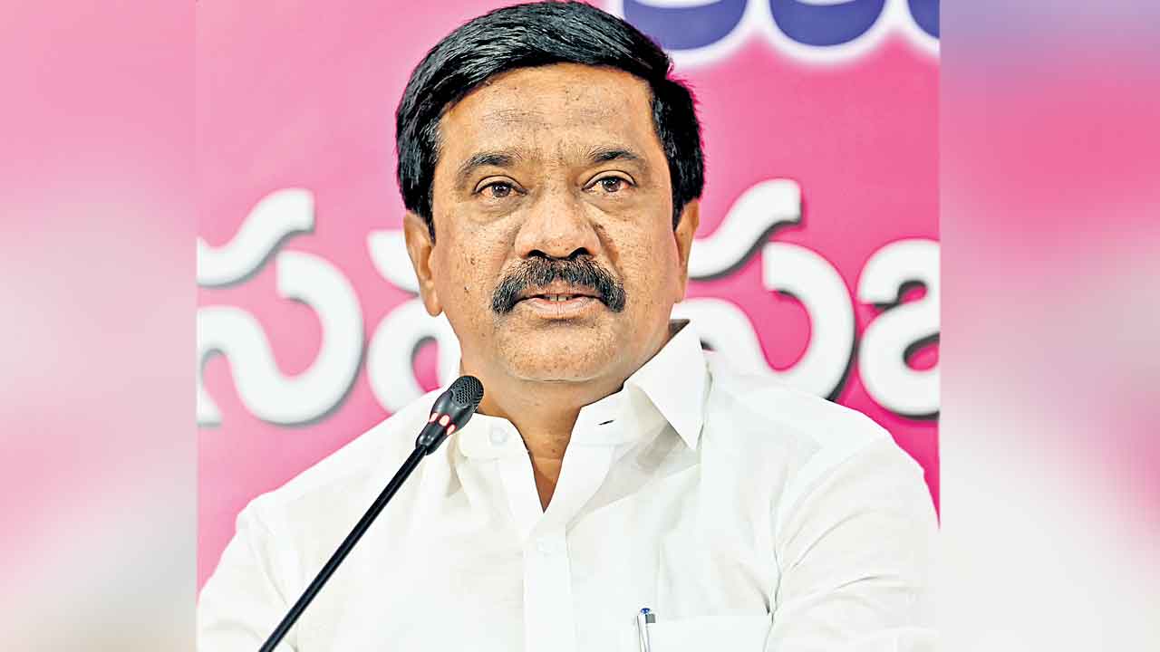 నాడూ నేడూ రేవంత్‌ వసూళ్ల పర్వం