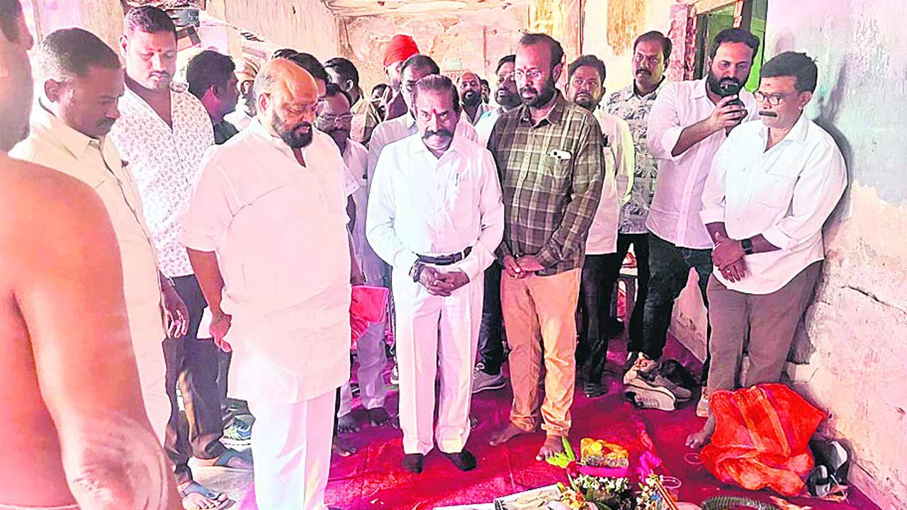 కబ్జాపై మౌనం