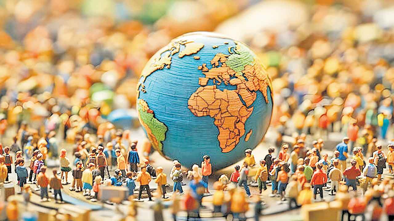 World Population | రేపటికి ప్రపంచ జనాభా 809 కోట్లు!.. 2004లో పాపులేషన్‌ ఎంత పెరిగిందంటే?