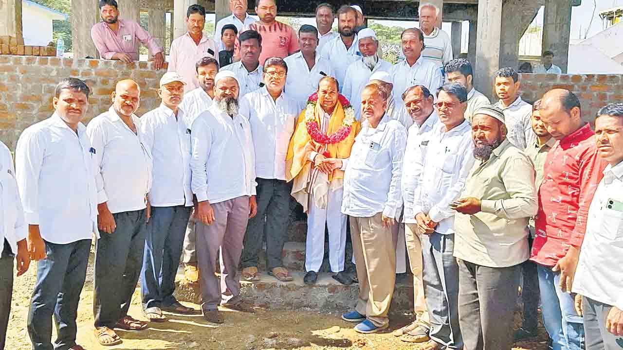ప్రజల ఆశీర్వాదంతోనే శాసనసభకు..