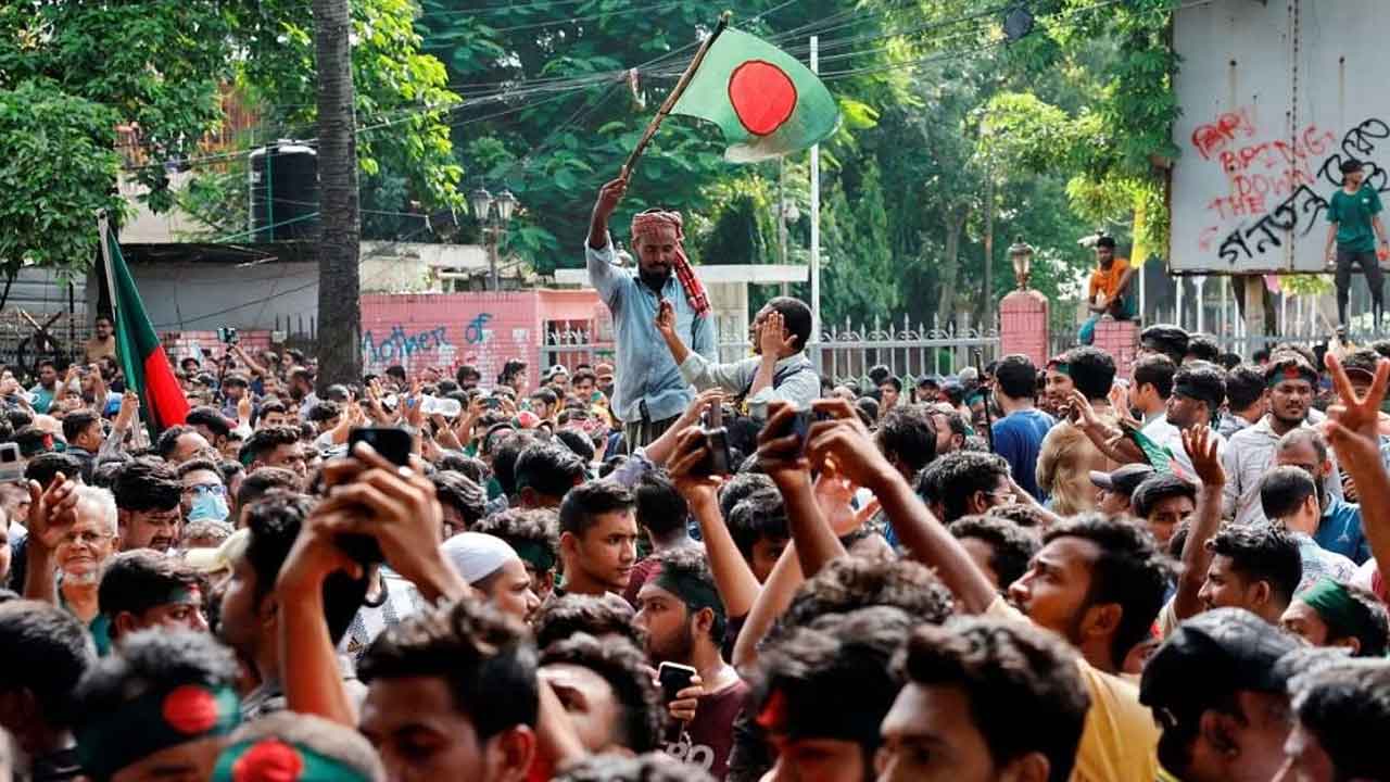 బంగ్లా విపరీత ధోరణి