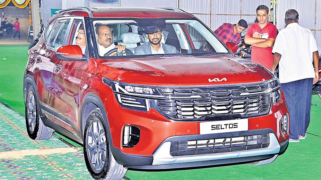 ఇందూర్‌లో ఆటోషో సక్సెస్‌