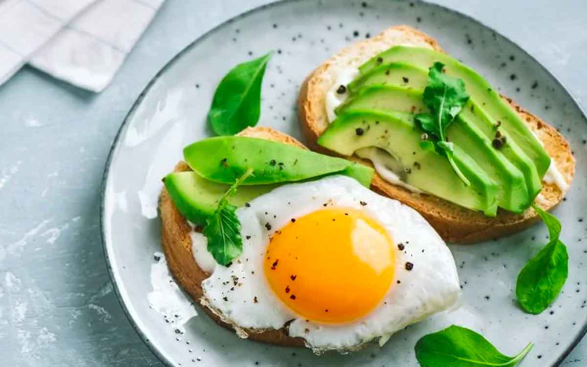 Healthy Breakfast Items | ఉద‌యం బ్రేక్‌ఫాస్ట్‌లో వీటిని తింటే శ‌క్తి, పోష‌కాలు రెండూ పొంద‌వ‌చ్చు.. రోజంతా చురుగ్గా ఉంటారు..!