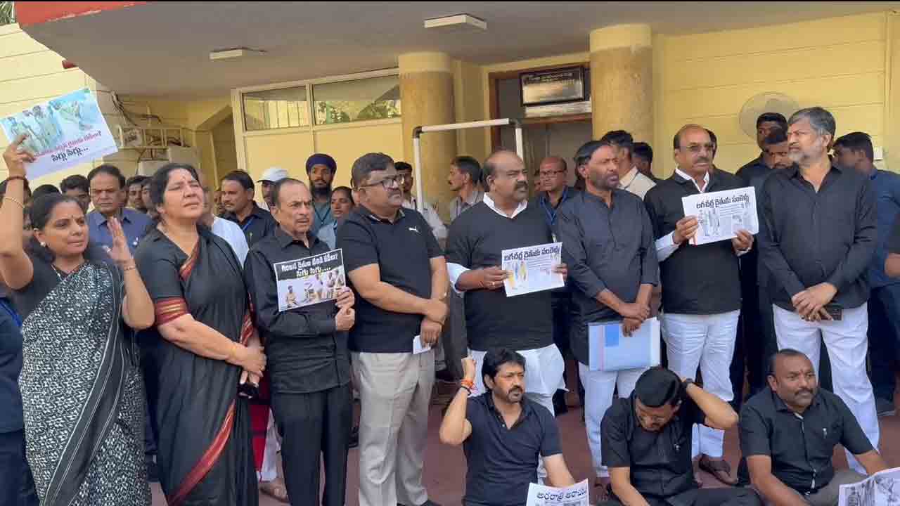 BRS MLCs | ల‌గ‌చ‌ర్ల ఘ‌ట‌న‌పై చ‌ర్చ‌కు బీఆర్ఎస్ ప‌ట్టు.. మండ‌లి రేప‌టికి వాయిదా