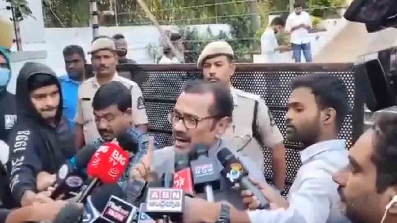 Allu Arjun | అల్లు అర్జున్‌తో పెట్టుకుంటే ఎవరైనా సర్వ నాశనం అవుతారు : చిన్ని కృష్ణ