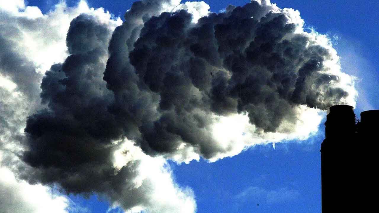 UNCCD | వాతావరణ మార్పులు.. గ్రీన్‌హౌస్‌ వాయు ఉద్గారాలు.. ఎడారిగా మారుతున్న పుడమి: ఐరాస