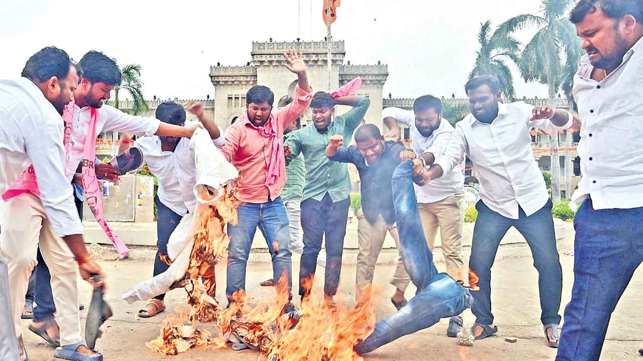Dharna 10