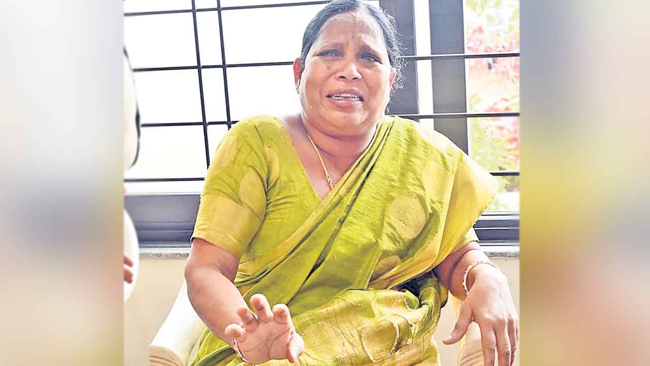 చనిపోతే సమస్య పరిష్కరిస్తరా?