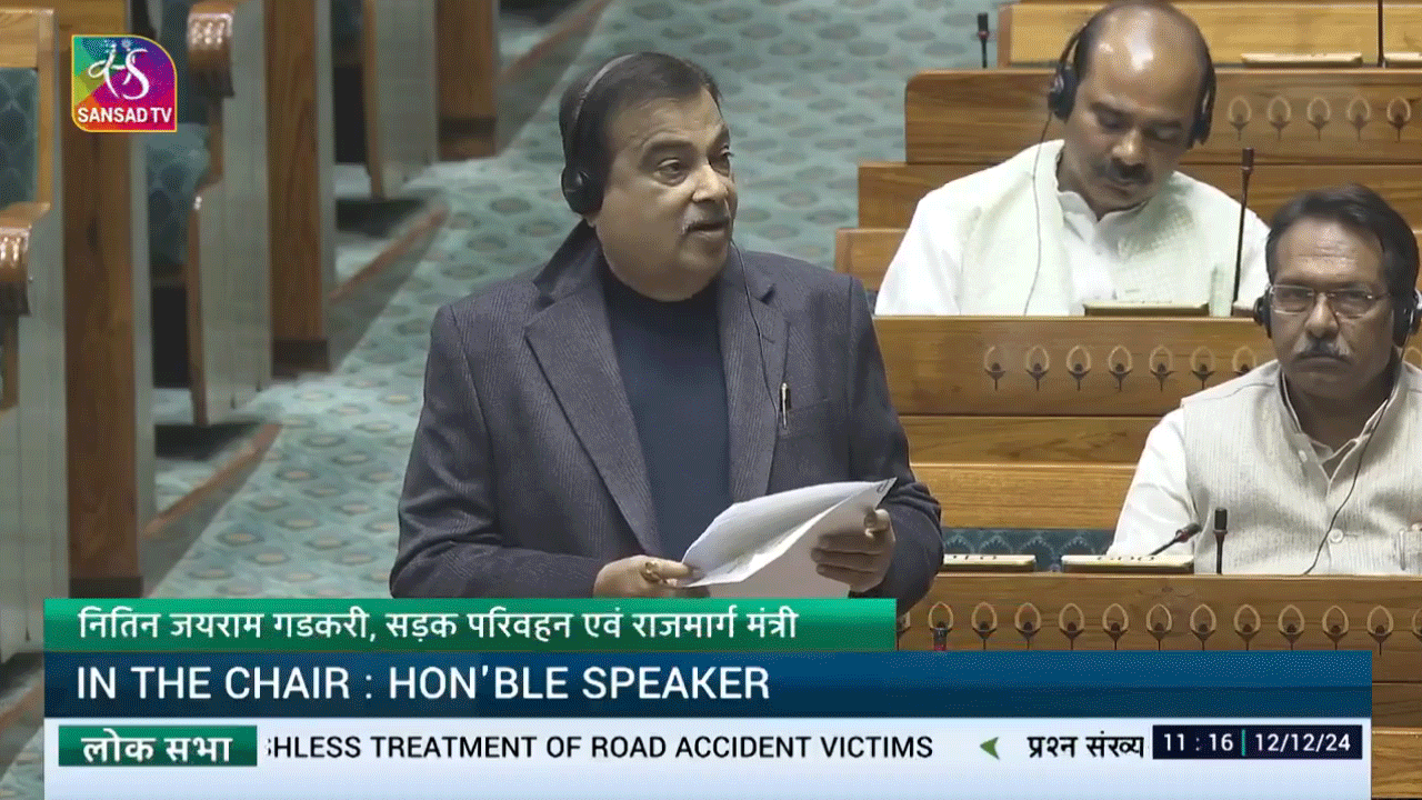 Nitin Gadkari: ఆ టైంలో నా ముఖం దాచేసుకుంటున్నా: కేంద్ర మంత్రి నితిన్ గడ్కరీ