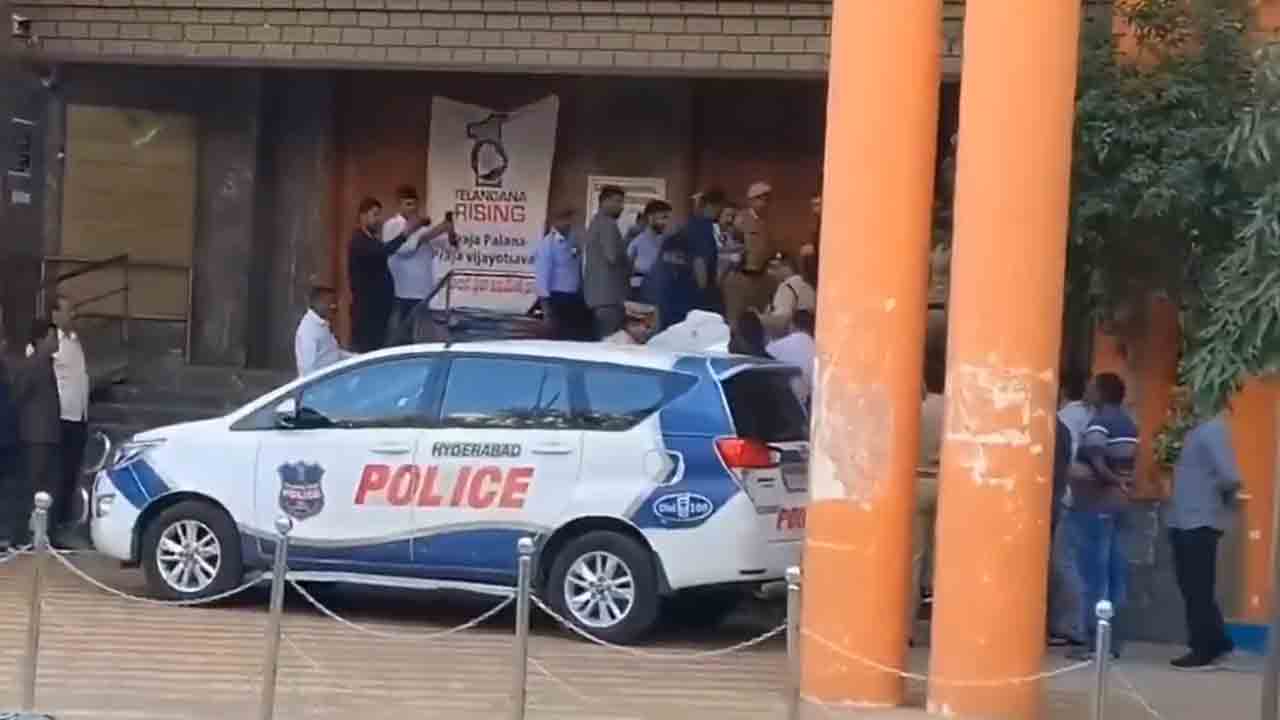 Allu Arjun | గాంధీ ఆసుపత్రికి చేరుకున్న అల్లు అర్జున్