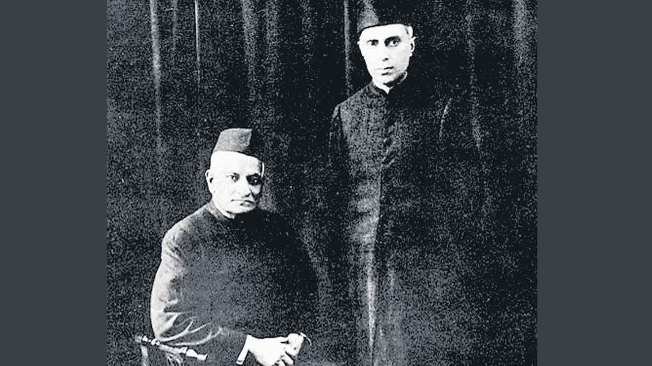 వారసత్వ రాజకీయ మీమాంస