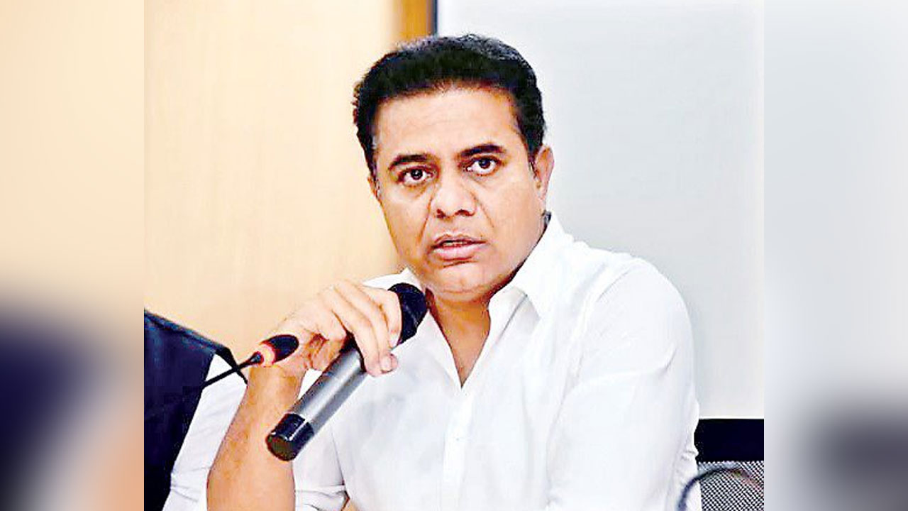 KTR | ఫార్ములా – ఈ కార్ రేసింగ్‌లో కేటీఆర్‌కు ఈడీ నోటీసులు