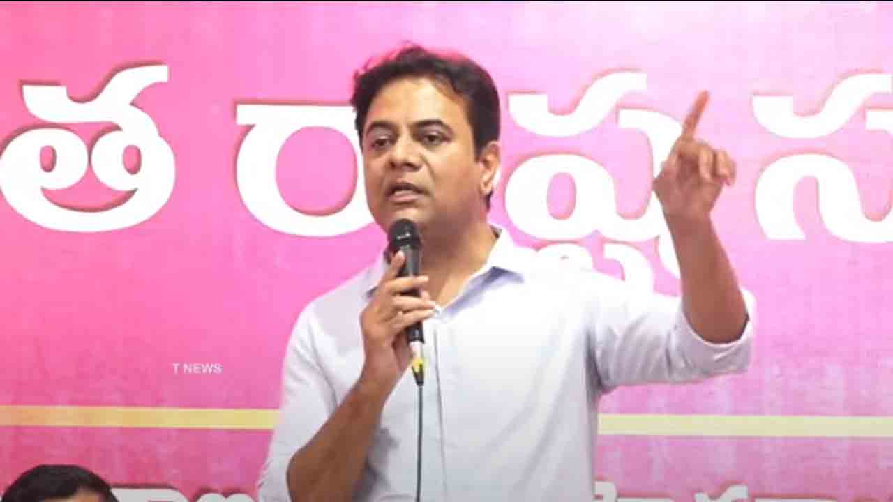 KTR | దేవుళ్లపై ఒట్లు వేస్తేనే దిక్కు లేదు.. సంక్రాంతికి పథకాలిస్తామంటే ఎలా నమ్ముతారు.. భట్టి ప్రకటనపై కేటీఆర్ ఎద్దేవా