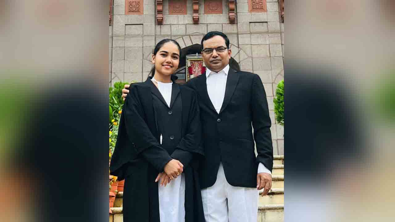 Jagtial | తండ్రీ కూతురికి ఒకేసారి ‘లా’ పట్టా