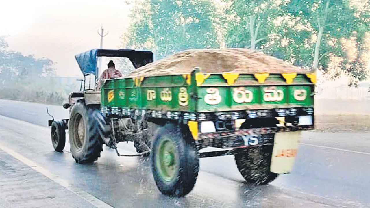 ఎవరైతే మాకేంటి? కలెక్టర్‌ చెప్పినా వెనక్కి తగ్గేదేలే!