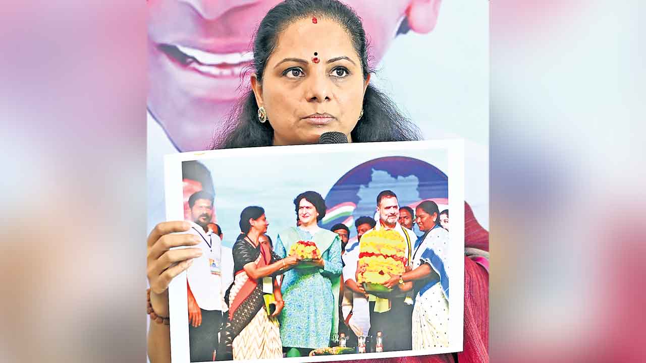 MLC Kavitha | ఆడబిడ్డల ఆత్మగౌరవానికి అవమానం.. ఎన్ని కేసులు పెట్టినా ఊరూరా ఉద్యమతల్లిని నిలుపుకుంటాం