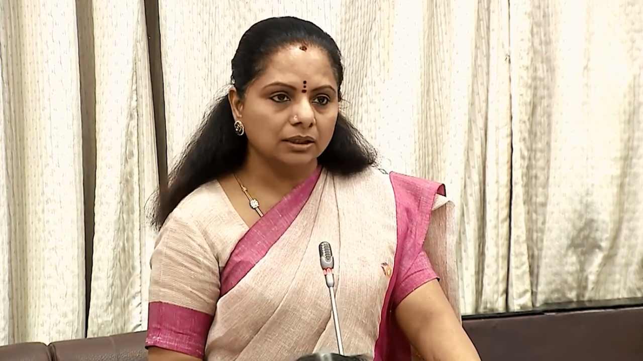 MLC Kavitha | గురుకులాల ఏర్పాటులో నిర్లక్ష్యం.. కాంగ్రెస్‌ సర్కార్‌పై మండిపడ్డ ఎమ్మెల్సీ కవిత