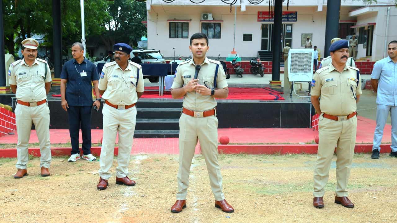 పోలీస్‌ శాఖ ప్రతిష్ట పెంచేలా పని చేయాలి