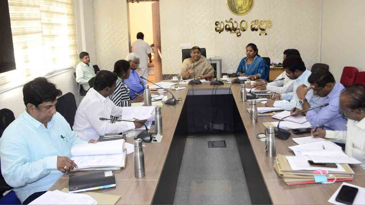 అర్హులకు ఓటు హక్కు కల్పించాలి